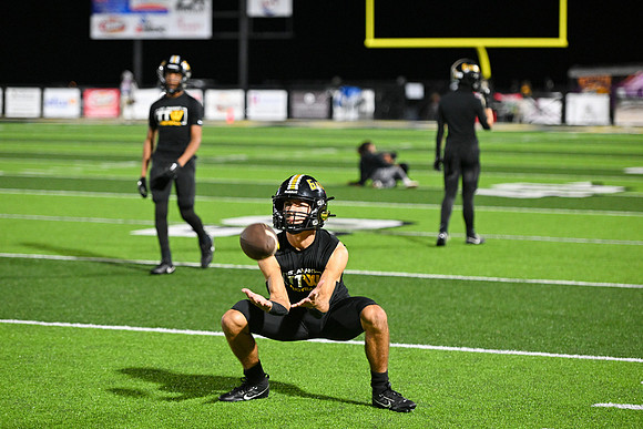 11152024whs VS. sta FB0014