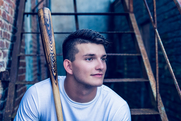 Zach R. '18