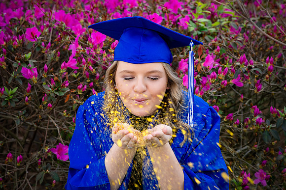 Hailey R.  '20
