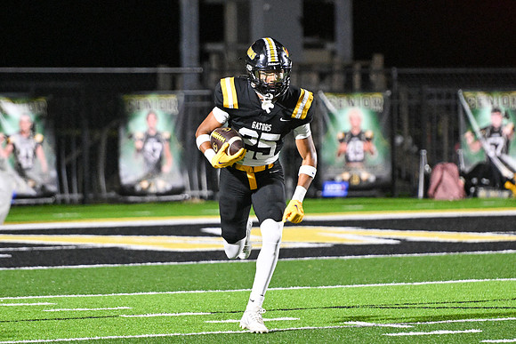 11152024whs VS. sta FB0160
